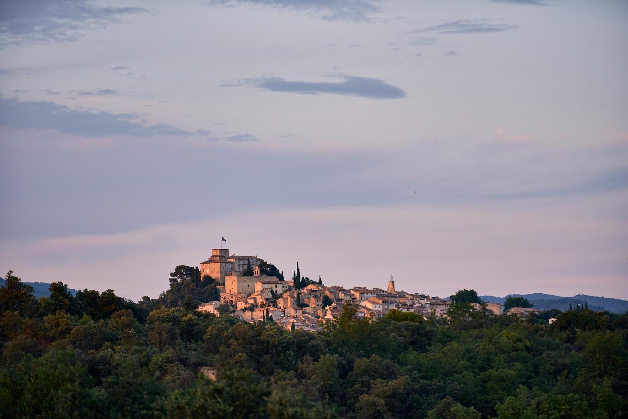 Domaine La Ferme Hi Bride Bed & Breakfast Villelaure Exterior photo