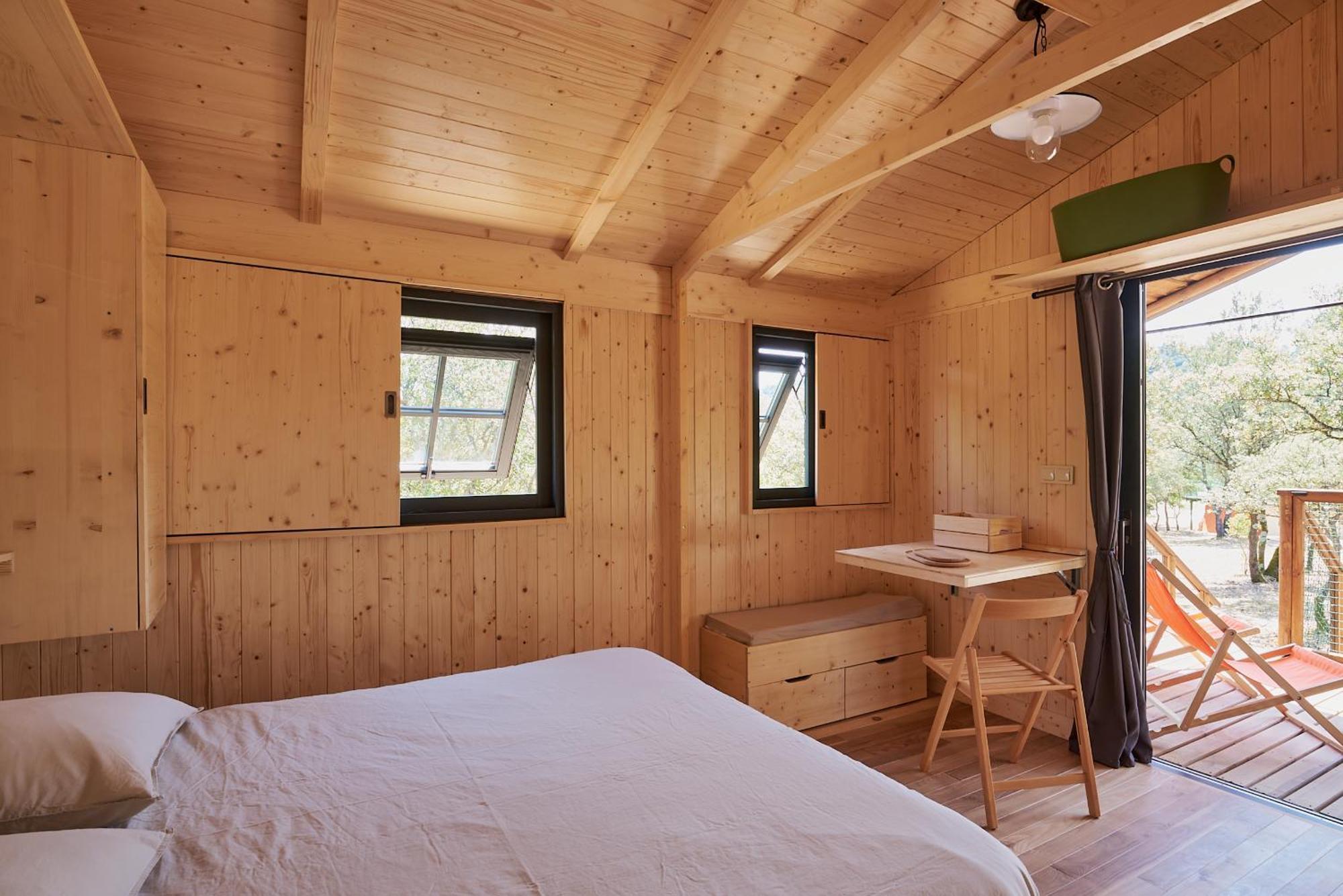 Domaine La Ferme Hi Bride Bed & Breakfast Villelaure Exterior photo
