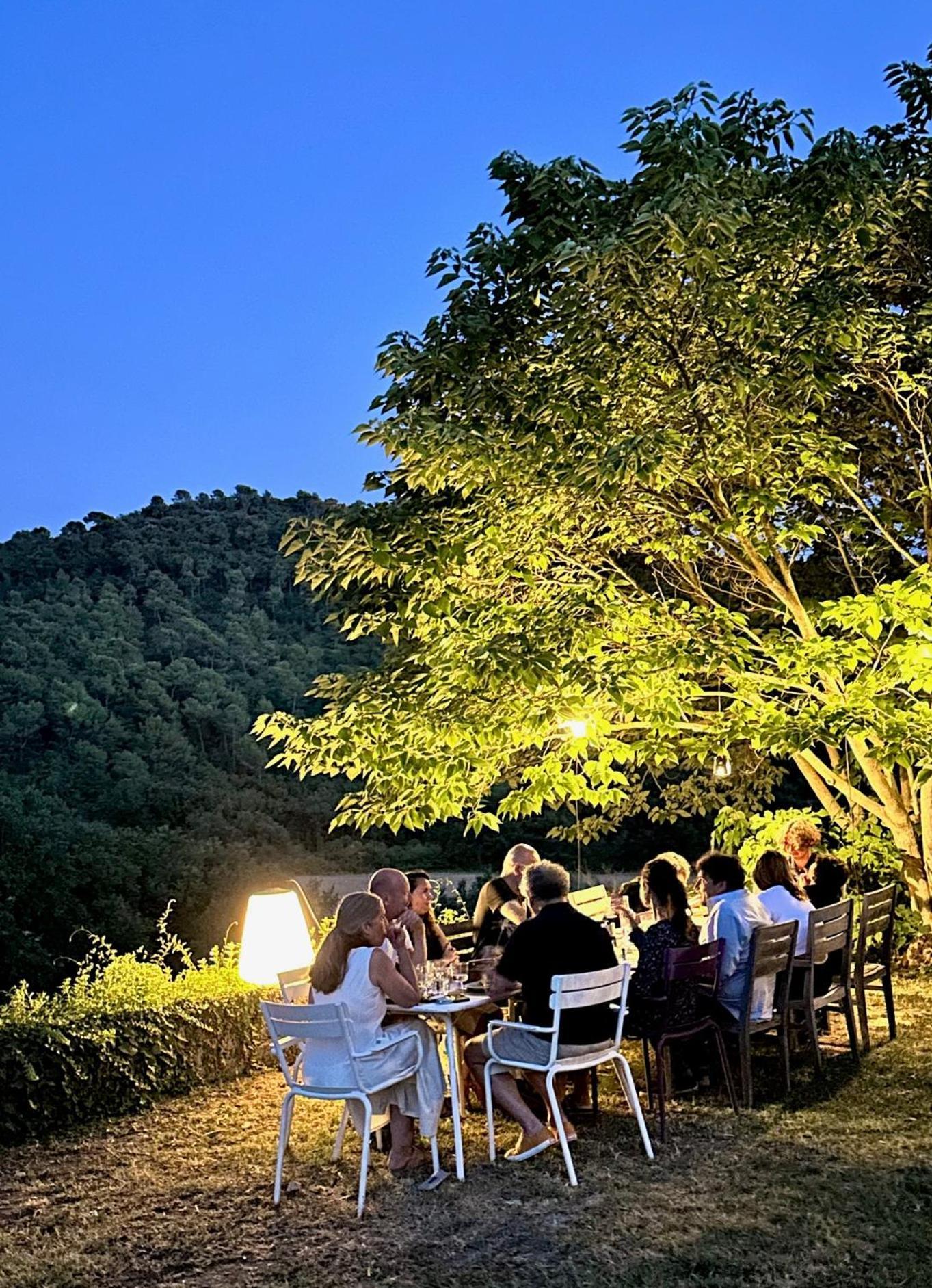 Domaine La Ferme Hi Bride Bed & Breakfast Villelaure Exterior photo